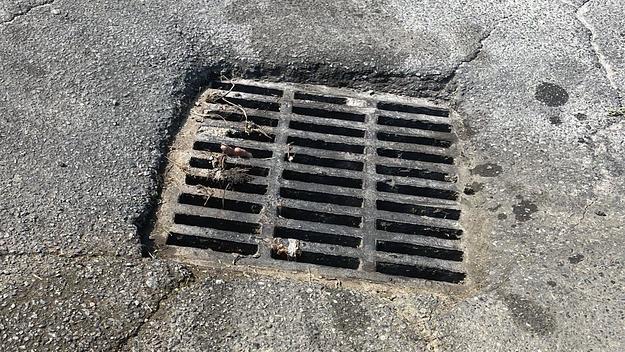 woman-drain