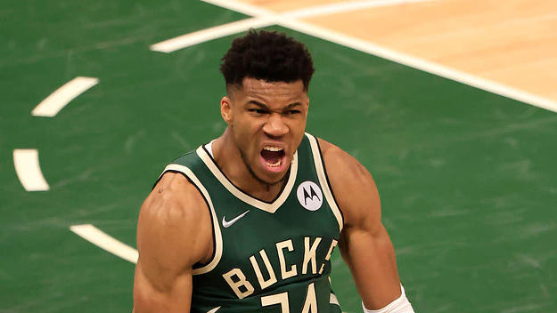 Giannis Antetokounmpo Game 3 Flex NBA Finals 2021