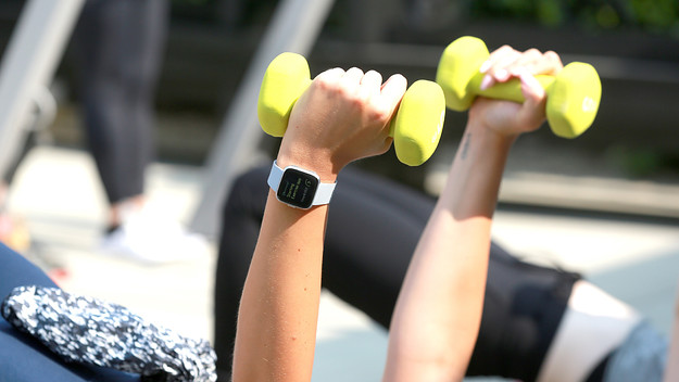 best-fit-bit-trackers-2021