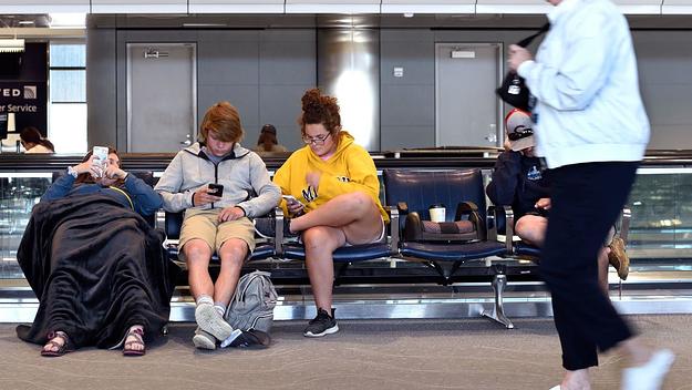 airport phones