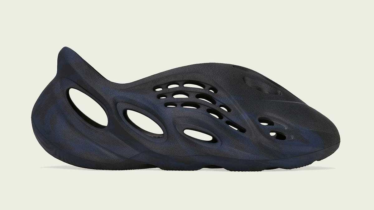 Adidas Yeezy Foam Runner 'Mineral Blue' Lateral