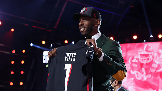 Kyle Pitts Jersey Draft Stage 2021