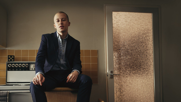 H&M Suiting Kitchen