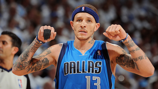 Delonte West #13 of the Dallas Mavericks