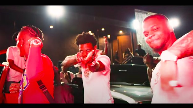 A Boogie Wit Da Hoodie & Don Q   Flood My Wrist (feat. Lil Uzi Vert)