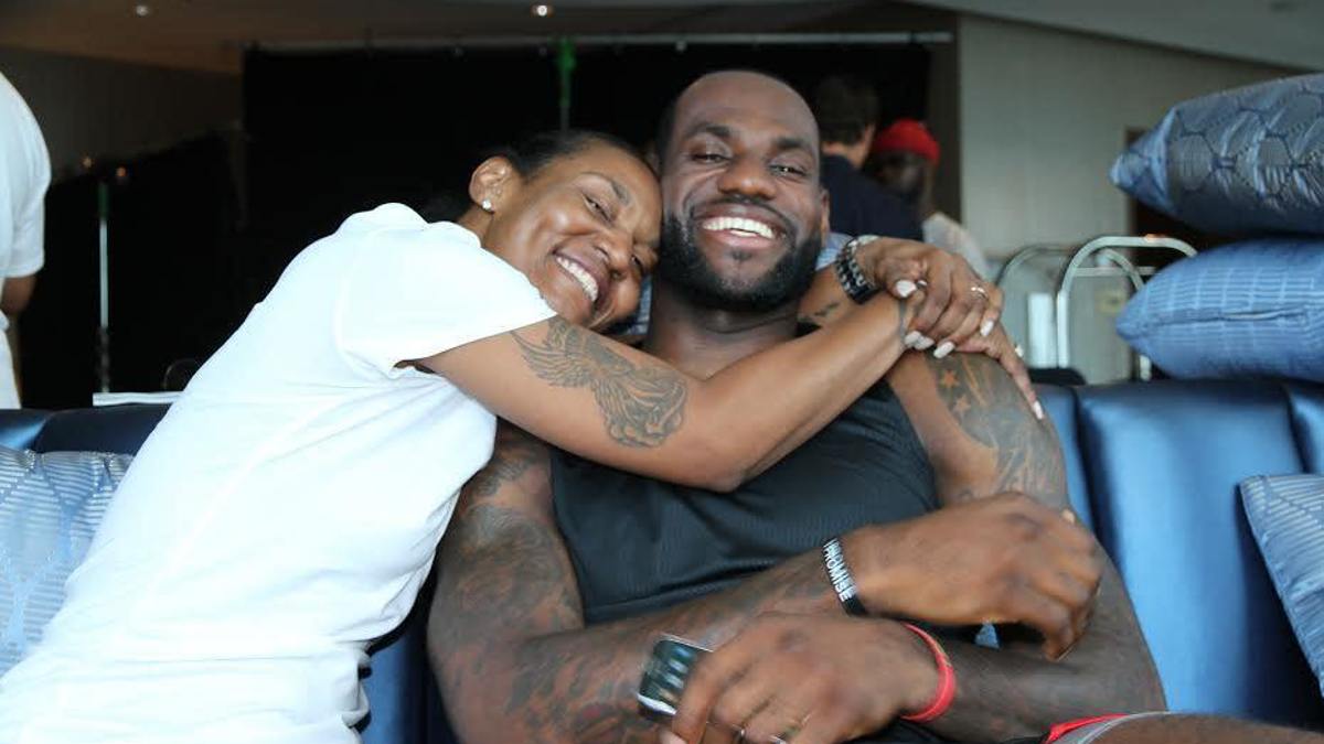 LeBron James & Gloria James