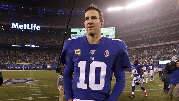 Eli Manning walks off MetLife field for the last time as a player.