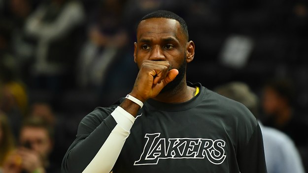LeBron James #23 of the Los Angeles Lakers participates in warmups