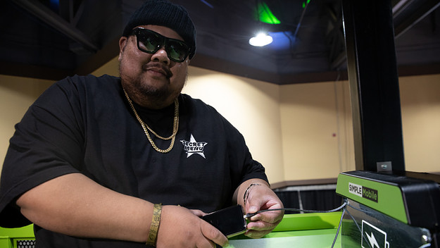 Simple Mobile x Chef Alvin