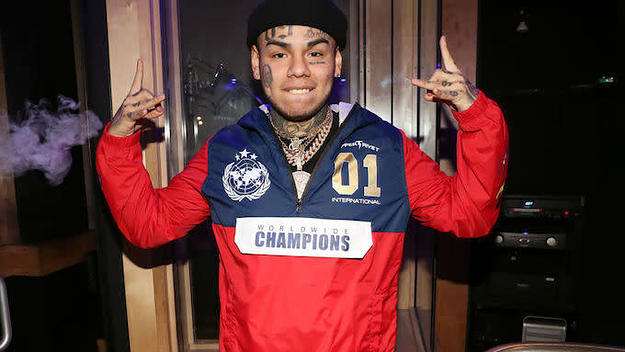 Tekashi in studio