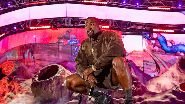 anye West performs during 2019 Coachella Valley Music And Arts Festival.