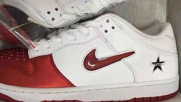 Supreme x Nike SB Dunk Low 'Varsity Red/White/Black'