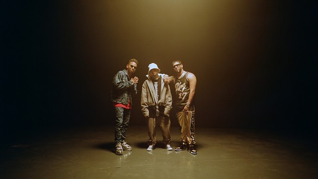 Tainy f/ Ozuna & Anuel AA   "Adicto"