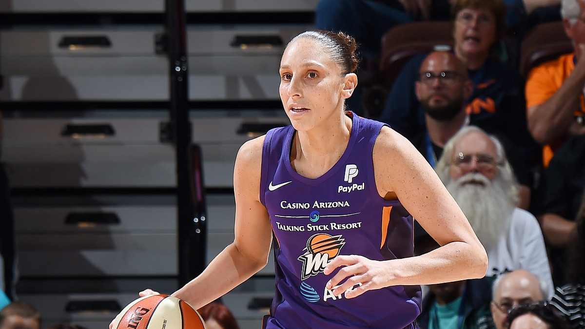 Diana Taurasi Nike LeBron 16 PE
