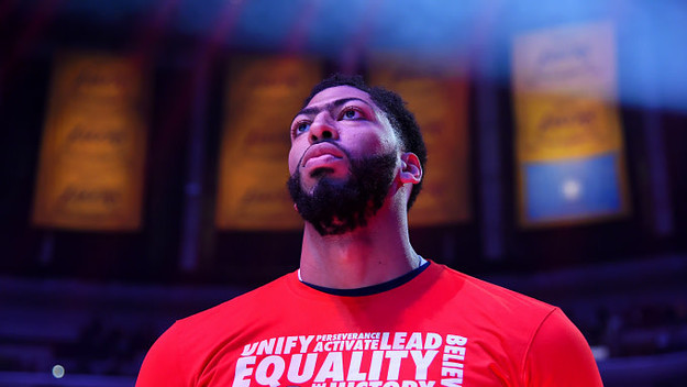 Anthony Davis #23 of the New Orleans Pelicans stands for the national anthem