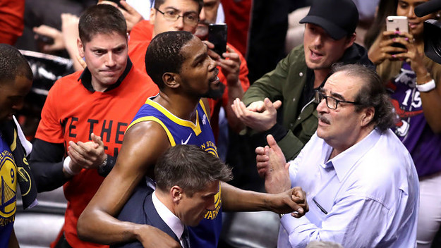 Kevin Durant #35 of the Golden State Warriors