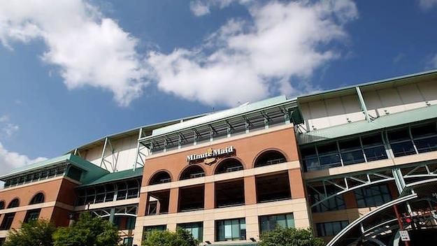 child hit at astros cubs game