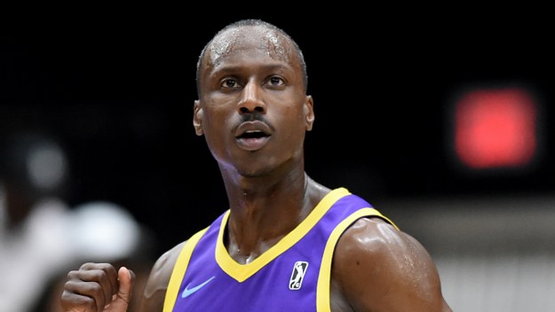 Andre Ingram #20 of the South Bay Lakers