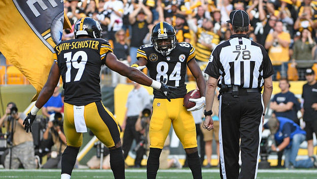Antonio Brown celebrates reception with JuJu Smith Schuster