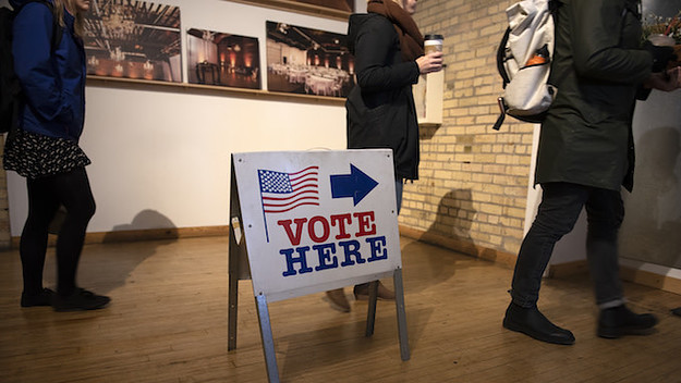 Voting sign in Minneapolis
