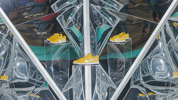 Diamond Supply Co. x Nike SB