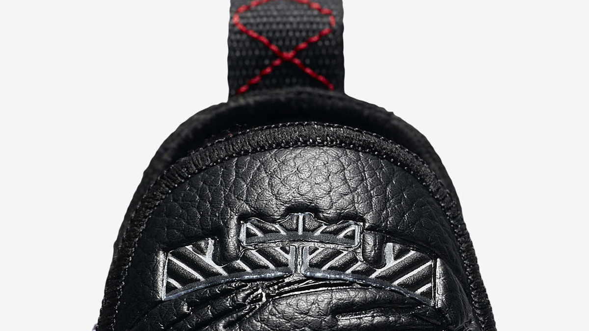 Nike LeBron 16 'Oreo' AO2588 006 (Tongue)