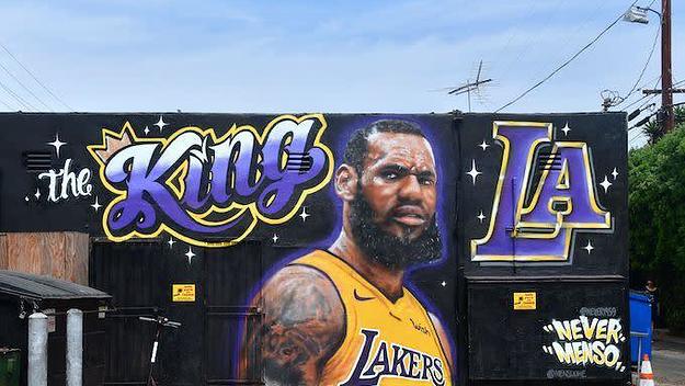 LeBron James Lakers mural