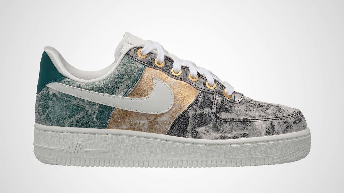 Nike WMNS Air Force 1 07 LXX 'Summit White/Summit White/Oil Grey' AO1017 100