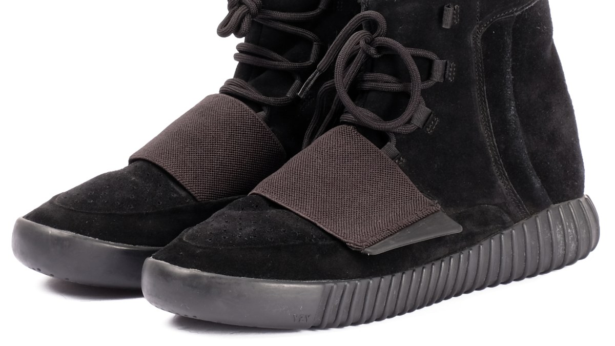 Adidas Yeezy Boost 750 'Triple Black' (Jaelen Strong)