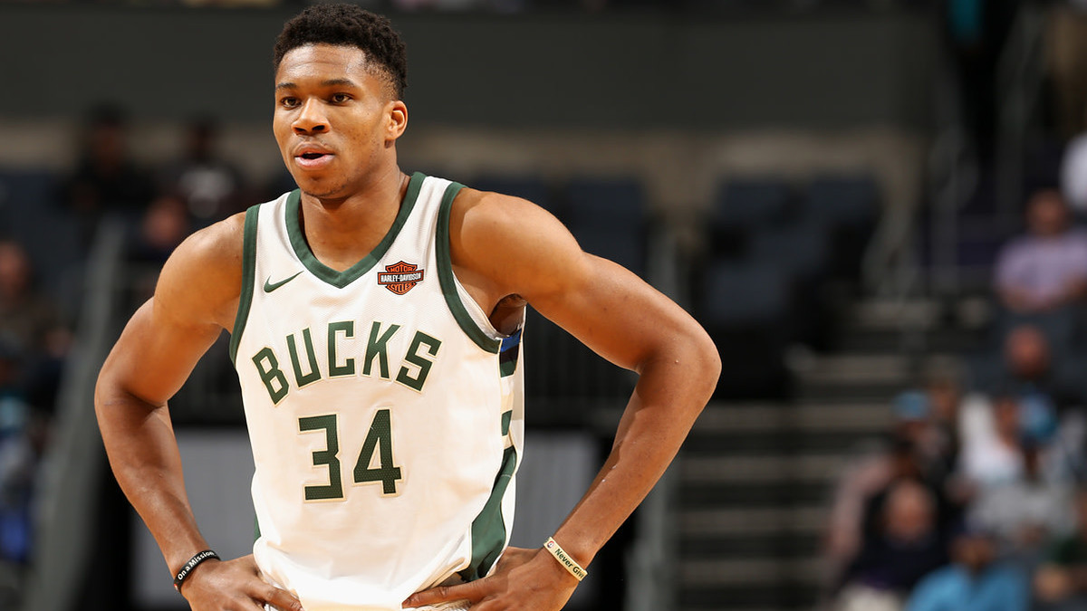 Giannis Antetokounmpo Bucks Jersey White