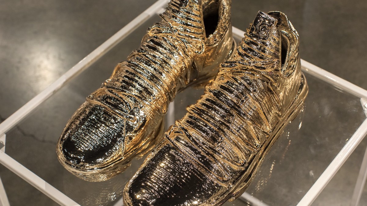 Nike KD 10 'Art of a Champion' Gold Pack 1