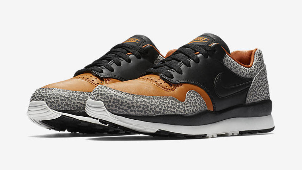 Nike Air Safari AO3295 001 (Pair)