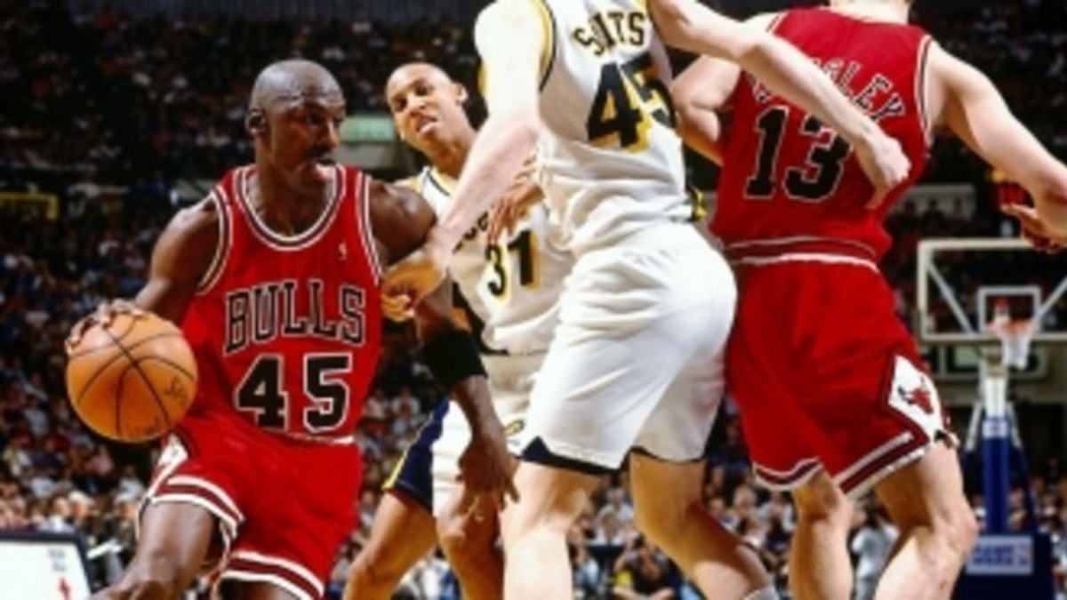 Michael Jordan Returns Against the Indiana Pacers March 19, 1995