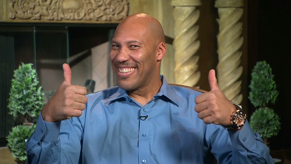 LaVar Ball Thumbs Up