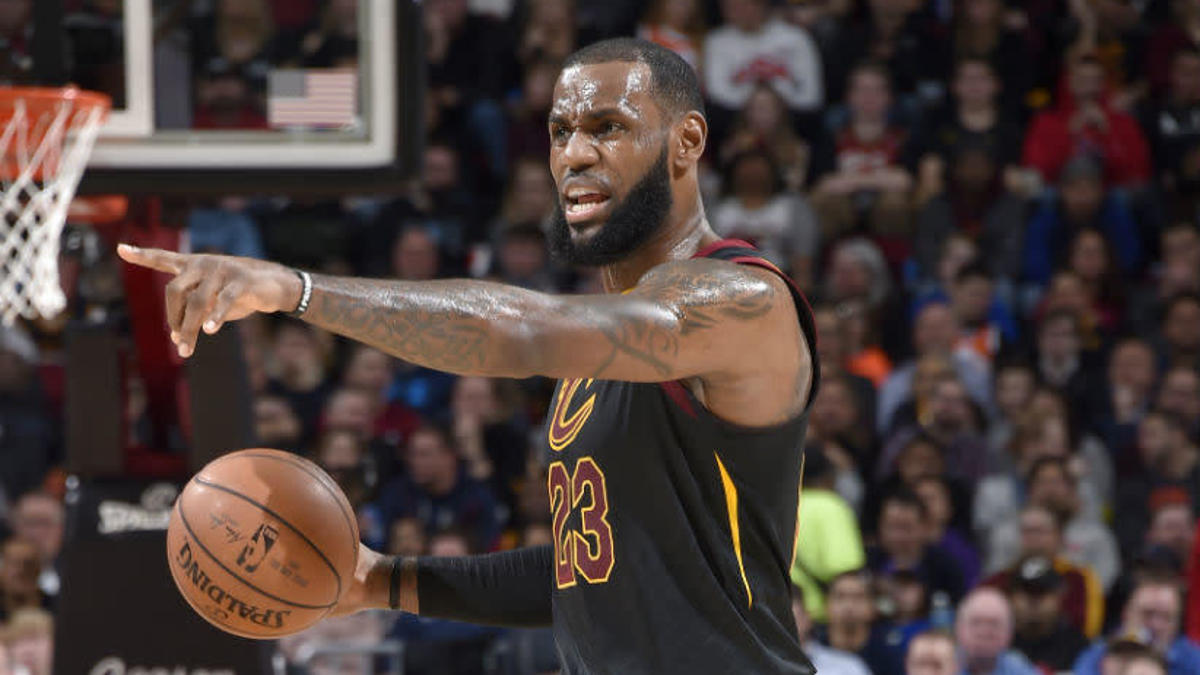 LeBron James Nike LeBron 15 Black Cavs Gradient PE