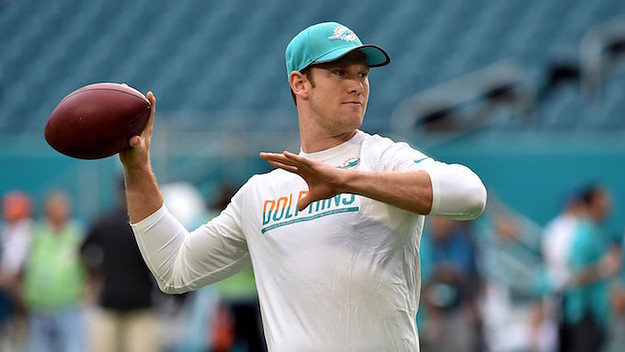 Ryan Tannehill throws pass at practice.