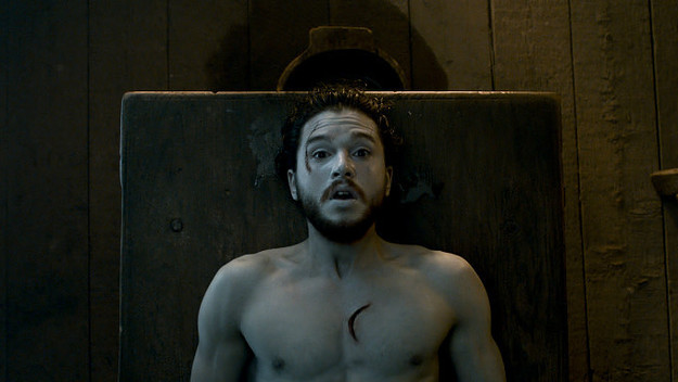 Kit wakes up in 'Game of Thrones.'