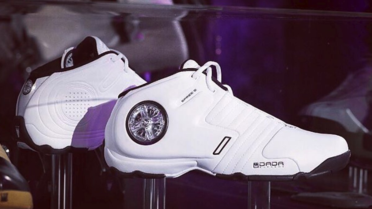 Dada Spinners Retro Sneakers