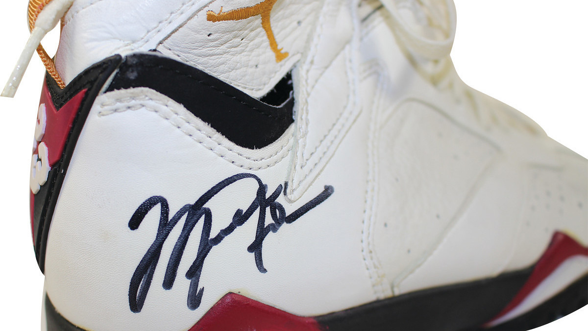 Michael Jordan Game Worn Air Jordan 7 Cardinal Auction (2)