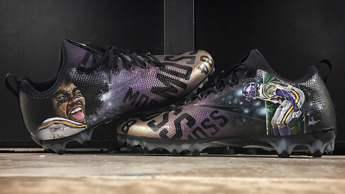 Mache Customs Randy Moss Custom Cleats For Stefon Diggs