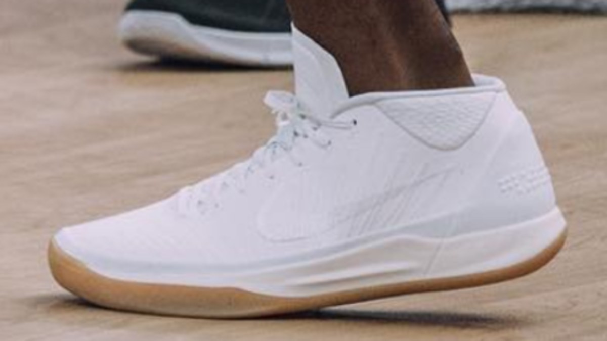 Nike Kobe A.D. Mid White/Gum Unreleased