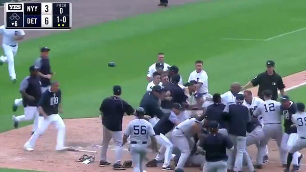 The Tigers and Yankees brawl at home plate.