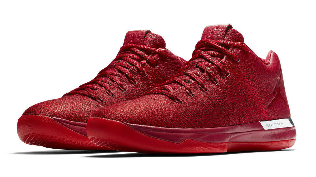 Air Jordan 31 Low Chicago Away Red Release Date Main 897564 601