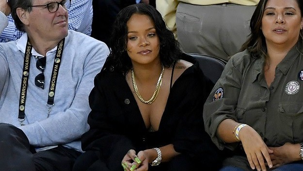 Rihanna attends Game 1 of the 2017 NBA Finals.