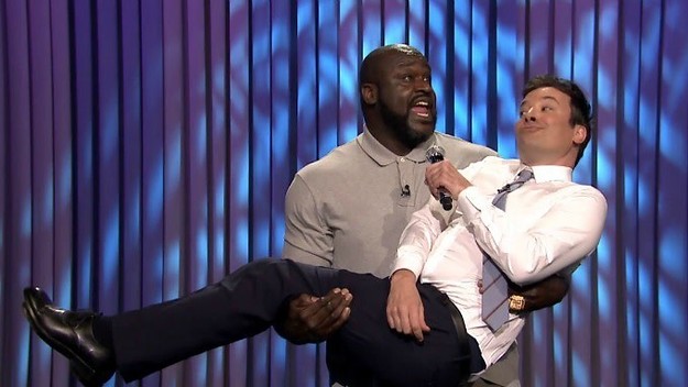 Shaq picks up Jimmy Fallon during epic "Lip Sync Battle."