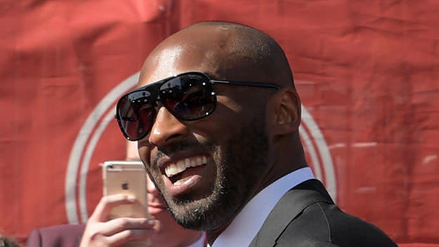 Kobe Bryant walks the red carpet at the ESPYs.