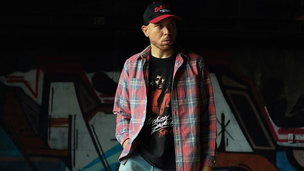 vada azeem press shot