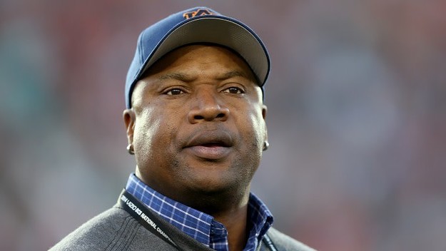 Bo Jackson watches Auburn play.