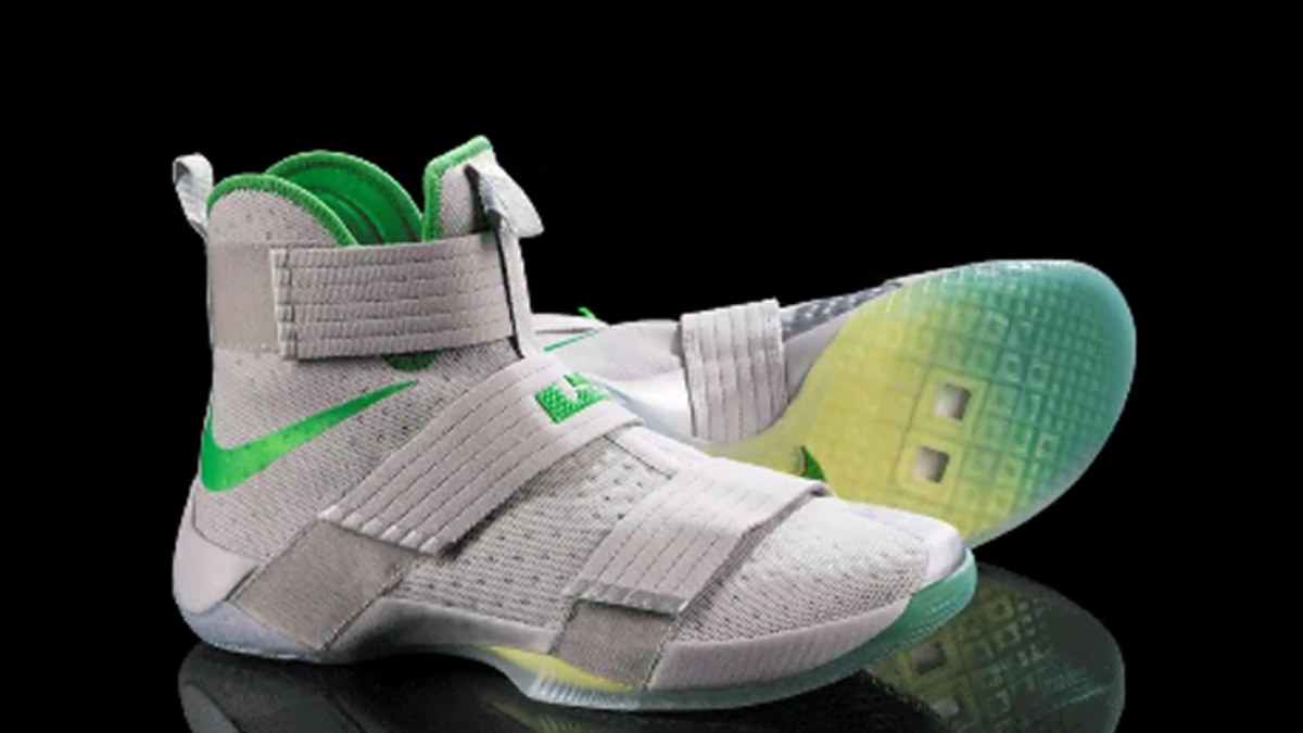 Oregon Ducks Nike LeBron Soldier 10