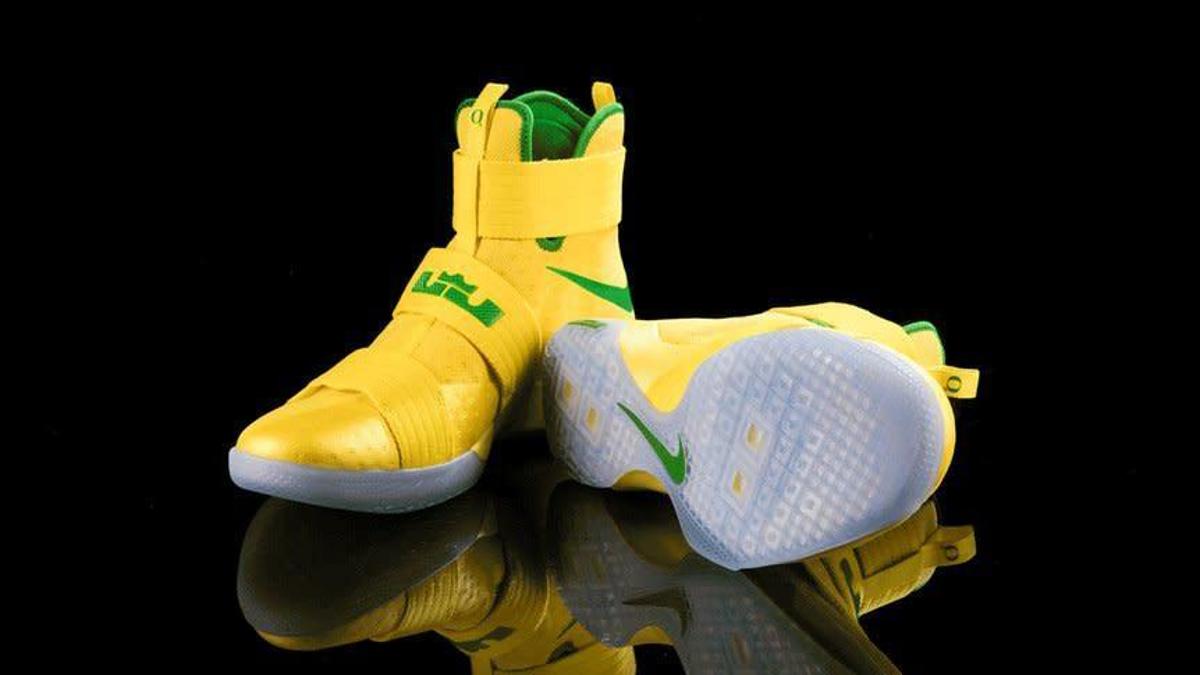 Oregon Ducks Nike LeBron Soldier 10 Yellow
